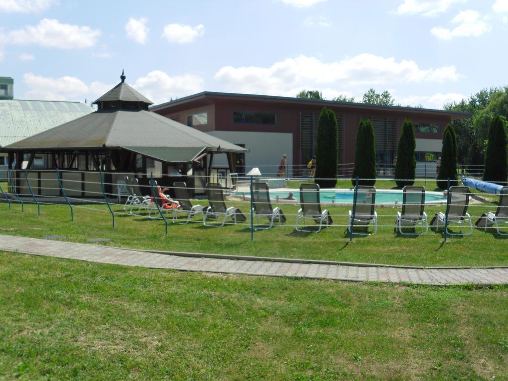 Pension Heidi Lenti Exterior foto